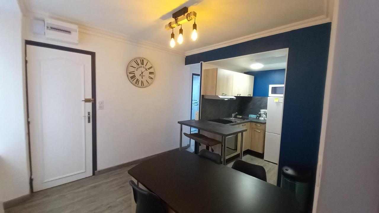 Saint-flour appartement au cœur de la ville Extérieur photo